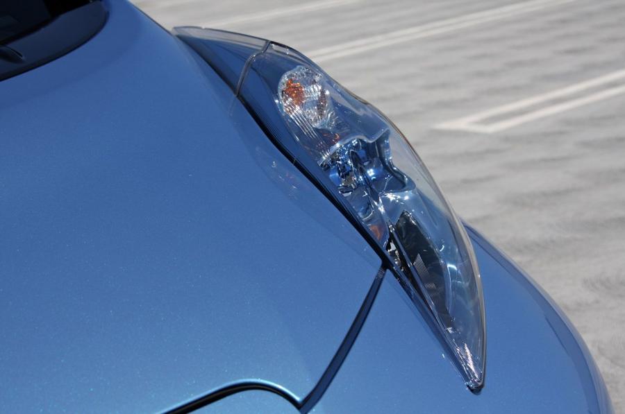  Nissan Leaf 2011 года  (фото 50 из 53)